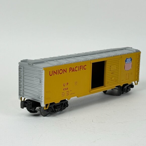 Rail Kings Rugged Rails O-27 Union Pacific BoxCar #33-7402 single door O gauge - Picture 6 of 11